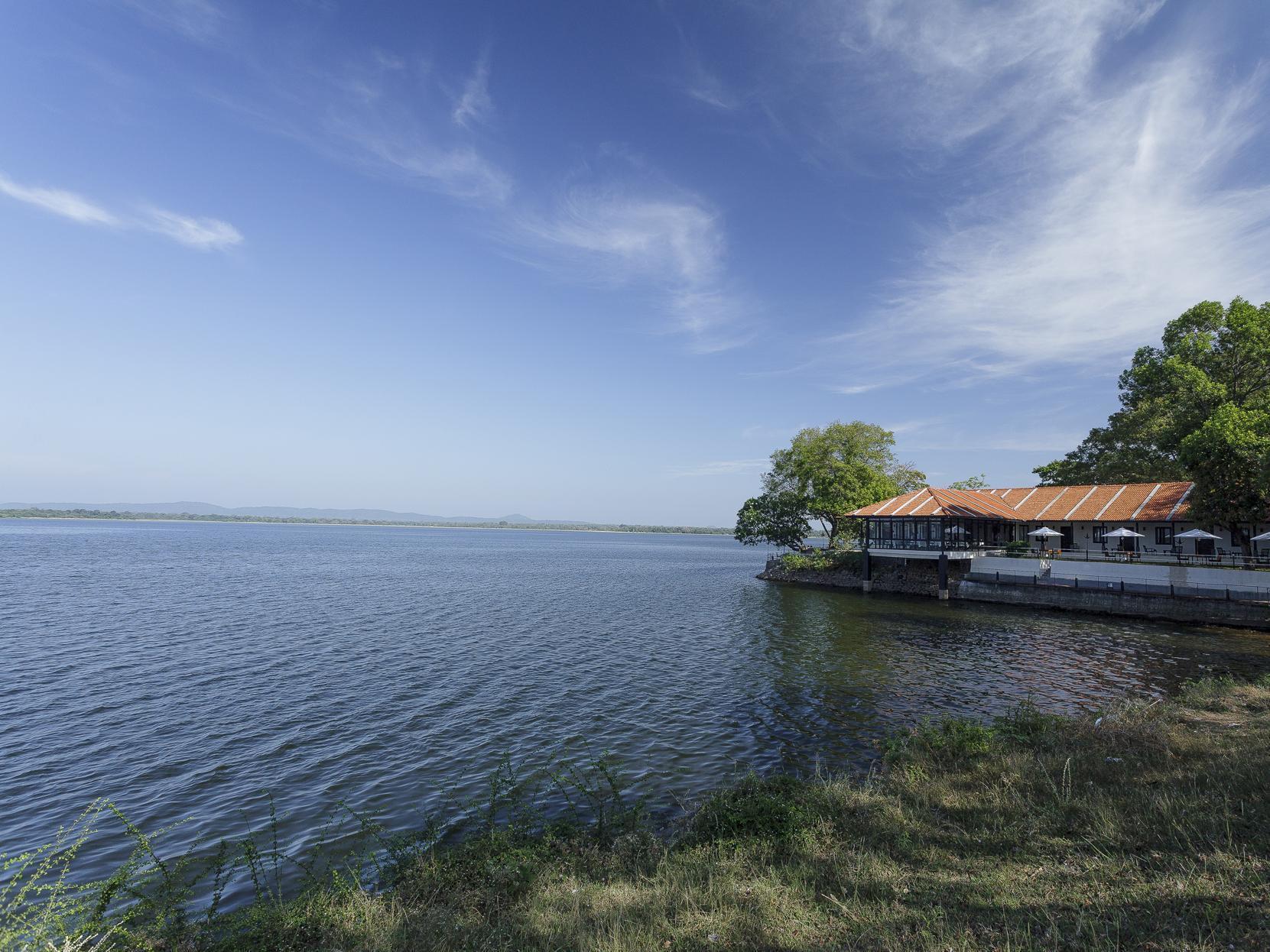 Готель Ekho Lake House Полоннарува Екстер'єр фото